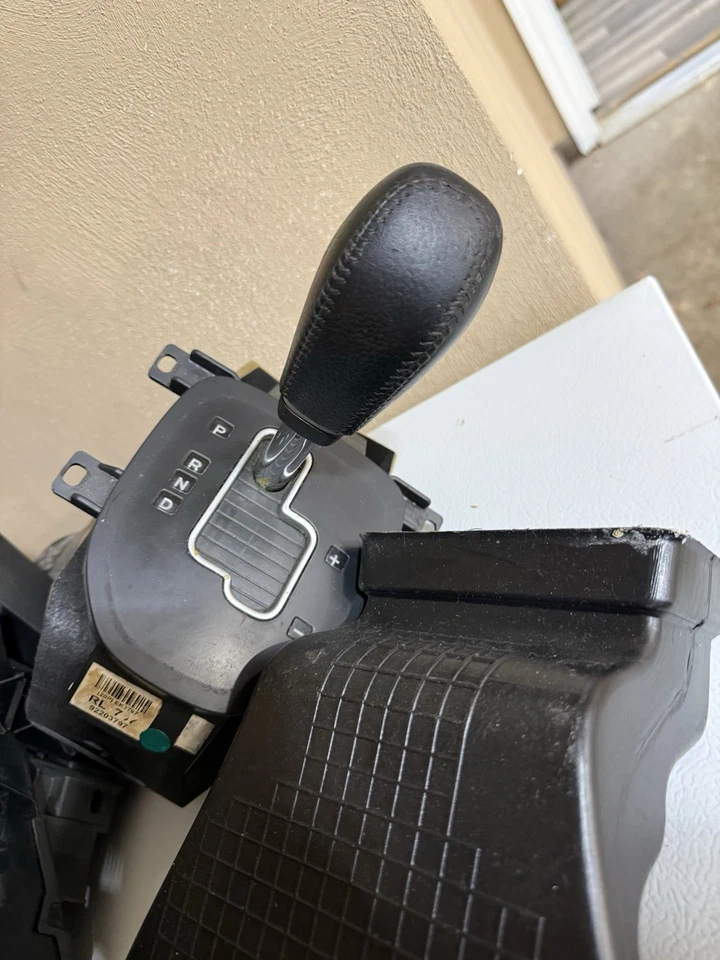 2008-09 Pontiac G8 Front Center Floor Console Base, Bare - OEM - Image 3 of 4