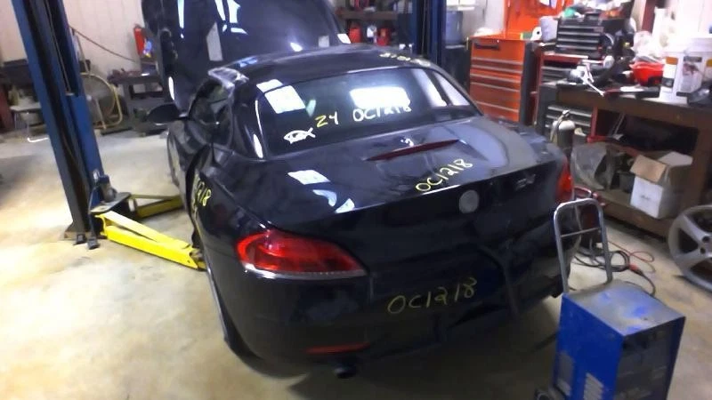 Cuerpo del acelerador de inyección de combustible usado se adapta a: BMW Z4 2012 6 cilindros 3,0 L doble turbo G Foto 2 de 4