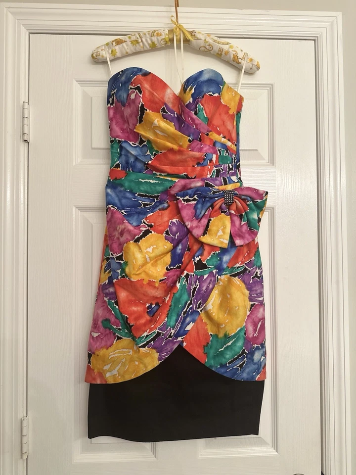 Vestido de fiesta Lillie Rubin años 80 pedrería floral sin tirantes para mujer talla 4 de colección glamuroso Foto 2 de 4