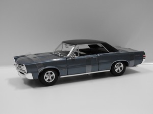 maisto 1965 pontiac gto hurst edition