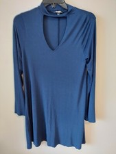 Express Dress 3/4 Length Sleeves - Slimming- Comfy - Keyhole Neck Size Medium