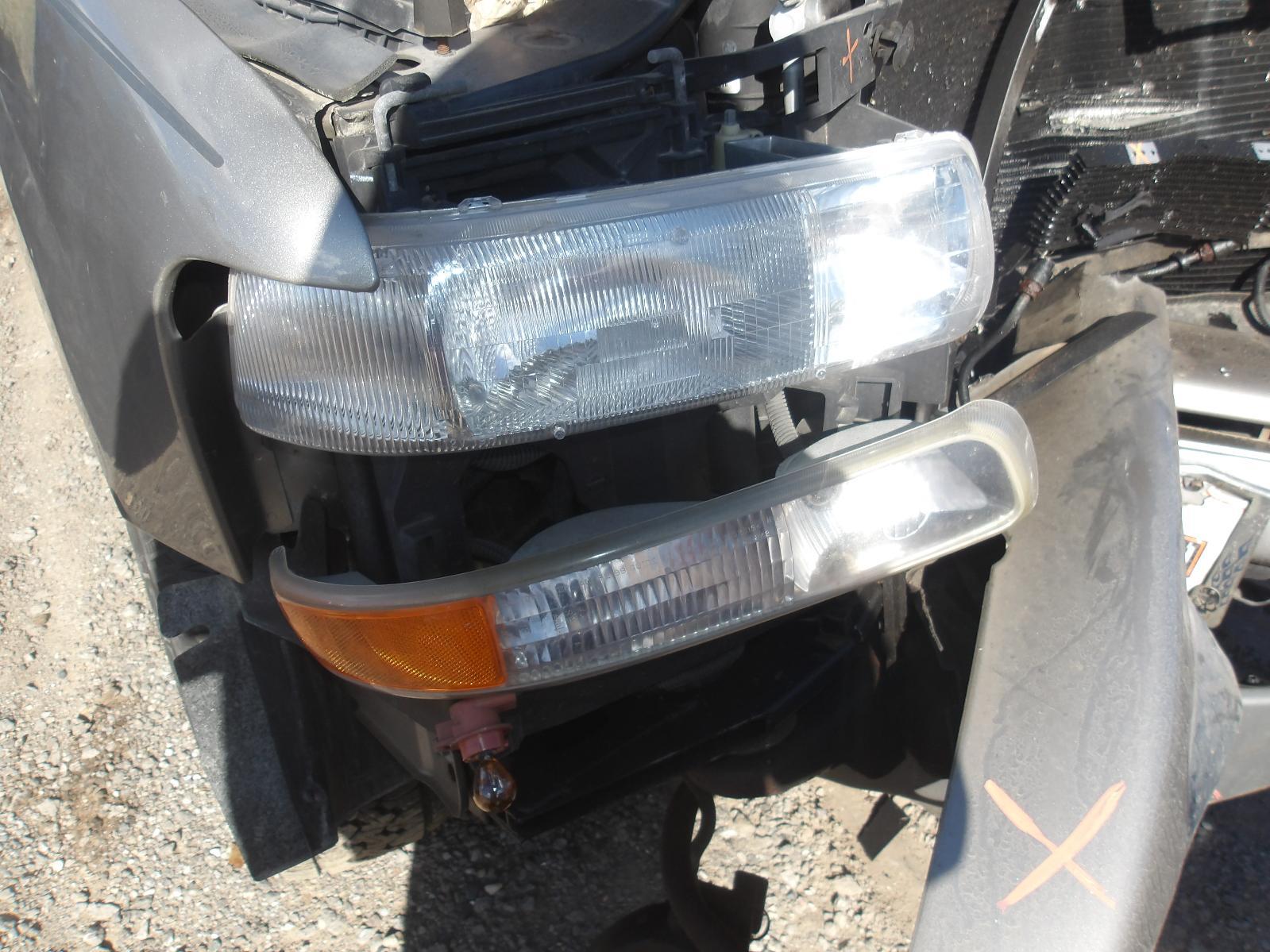 Used Left Sun Visor fits: 2000 Chevrolet Tahoe illuminated L. w/dimming vanity l