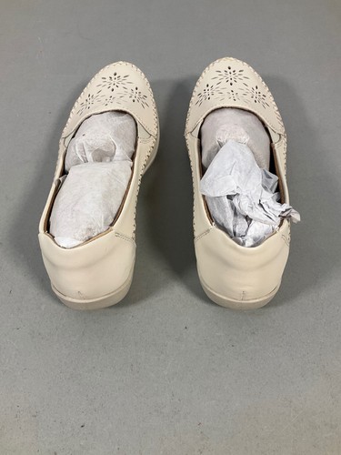 Earth Origins Freya Wide Sand White Leather Womens Size 7W - Picture 7 of 13