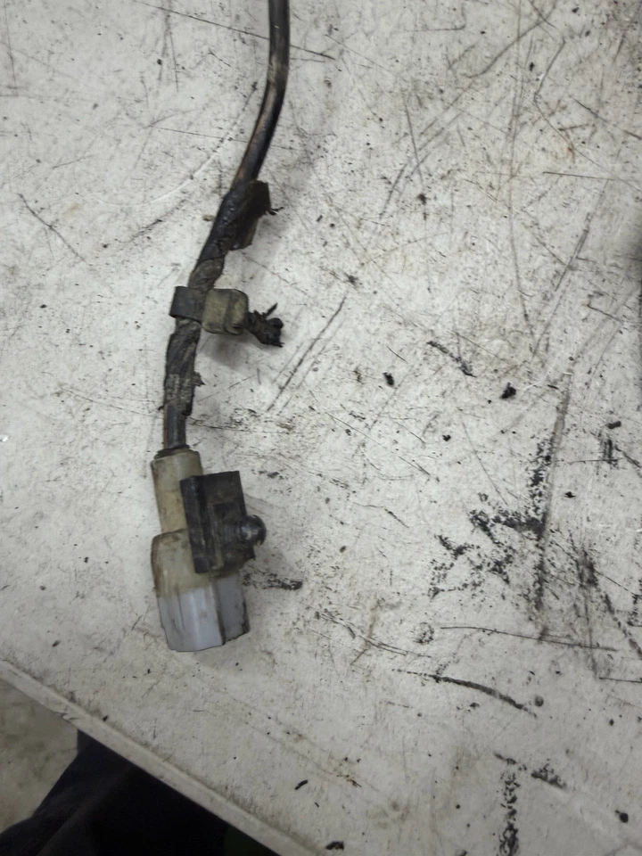 Dodge Ram 2500 3500 2001 5,9 24 V Cummins motor diésel arnés OEM usado Foto 4 de 4