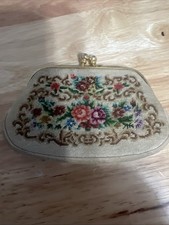 Vintage Floral Needlepoint Tapestry Coin Purse Bag Kiss Clasp Tan Gold 5  x3.75  