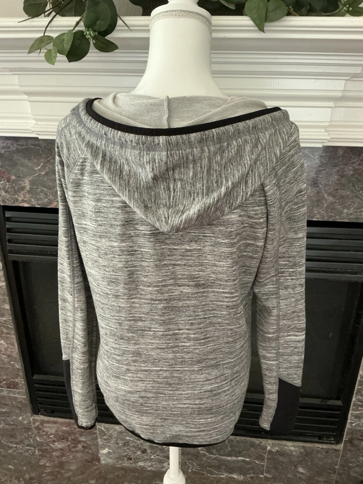 UNDERCOVER Giacca con cappuccio e zip ROSA by Victoria’s Secret grigio e nero taglia XS