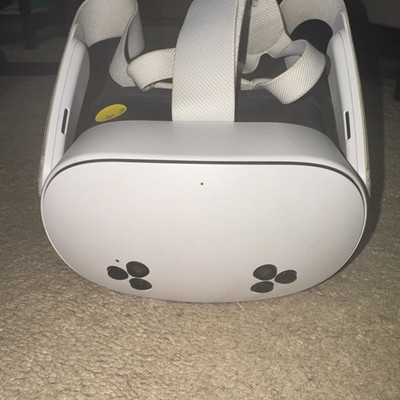Meta Quest 3S 128GB VR Headset ONLY   A2