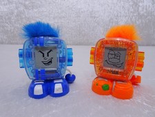2 x McDonalds Hasbro Tiger Electronics Roboter - Vintage 2002 - Reklame Werbung
