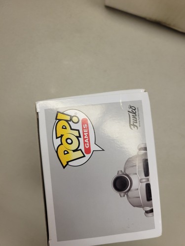 Fallout 76 Excavator Armor Funko Pop 482 - Picture 7 of 7