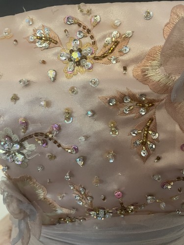 Wedding Dress/Ballgown Fits Size 10/12 Dusky Rose Fairytale Princess £1300 - Picture 6 of 17