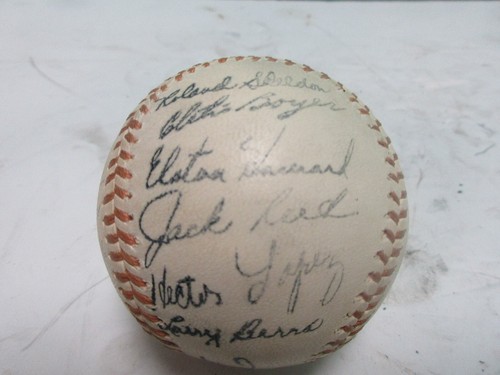 NY Yankees Vintage Souvenir Machine Signed 1960 Team Signed Baseball Team Mantle - Picture 13 of 13