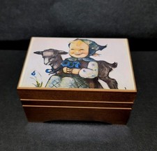 Reuge Vintage Swiss Music Box Vienna Woods, 4.5"X3.25"X2"