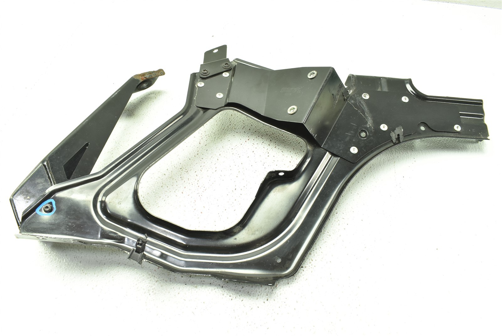 McLaren 570s Rear Quarter Inner Bracket 13A4882CP 