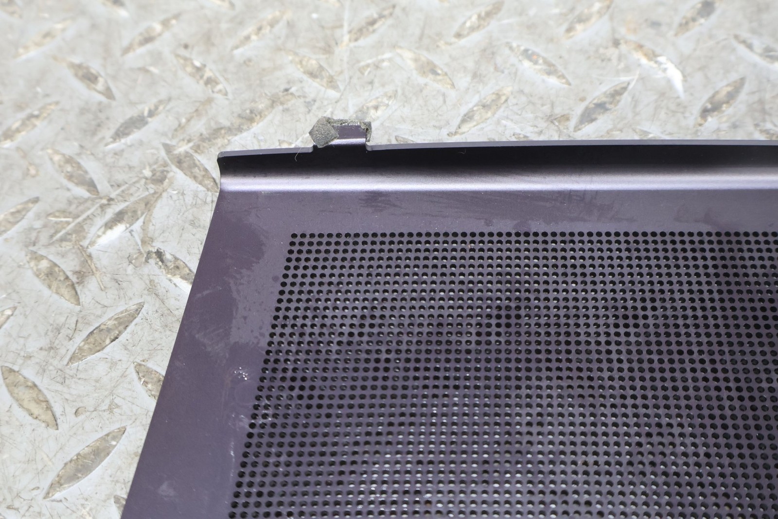2010 Aston Martin Interior Center Dash Moutned Speaker Grille (Bang & Olufsen)