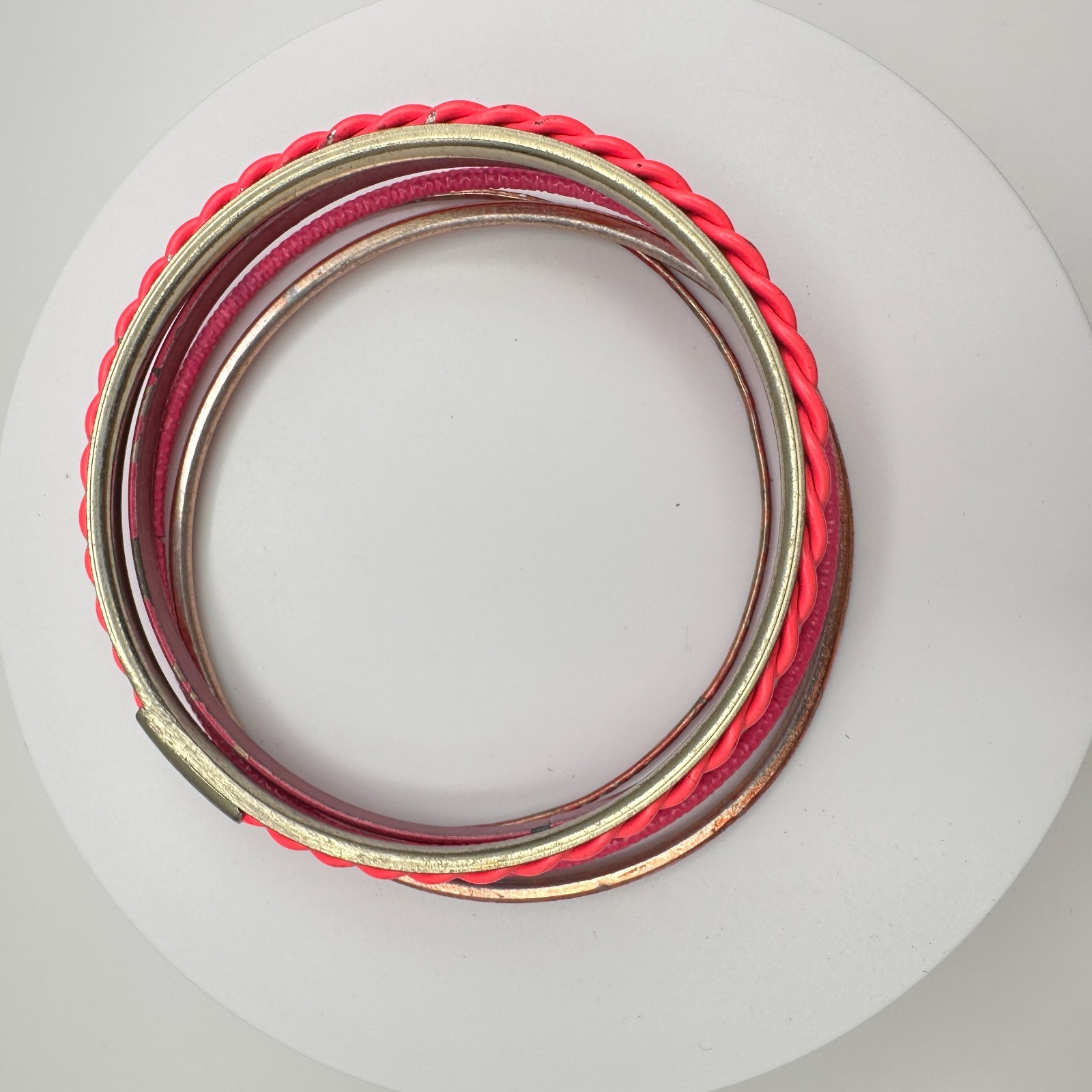 Vintage 80s Bangle Bracelet Set Stackable Gold To… - image 8