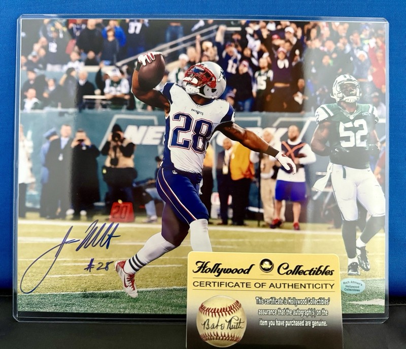 JAMES WHITE AUTOGRAPHED 8x10 PHOTO W/COA 🔥🏈🔥