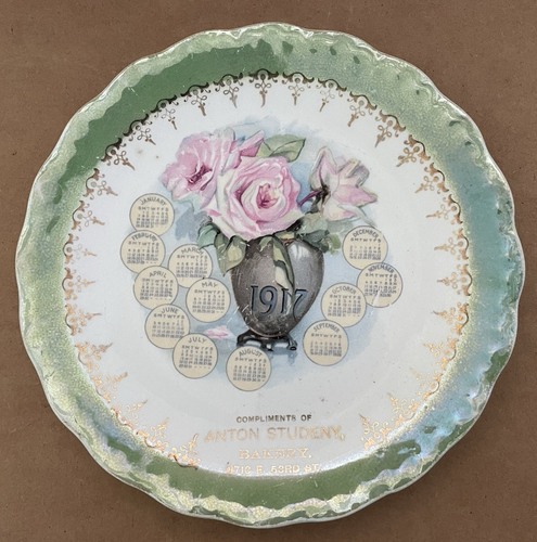 Vintage 1917 ANTON STUDENY BAKERY Kalender Teller Vase rosa Rosen E. 53. ST