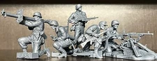 PLASTIC PLATOON German soldiers Elite troops SS WW2 toy Soldiers 1:32 New