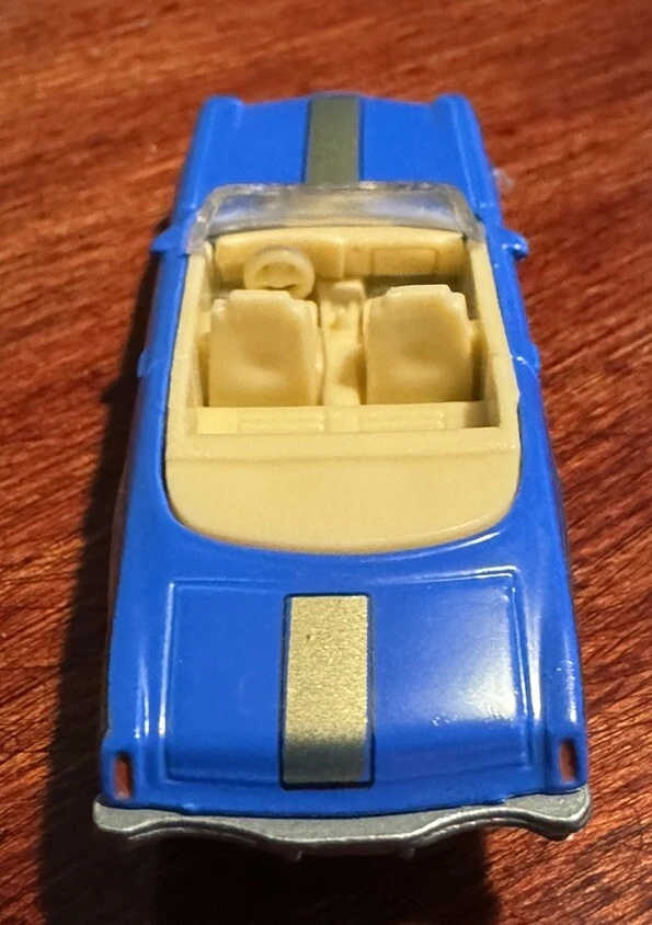 Johnny Lightning 1:64 Scale Blue 1974 Hurst Olds Official Pace Car 58th Indy 500 - Image 4 of 4