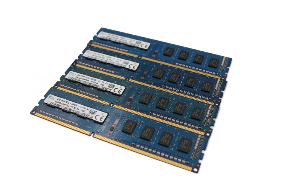 Lot of 4 Hynix 4GB DDR3L Desktop RAM 1600 PC3L-12800 1Rx8 240-Pin HMT451U6BFR8A - Image 3 of 4