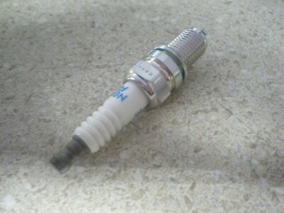 NOS OEM BMW Spark Plug 2007-18 F800R 12127690603 | eBay