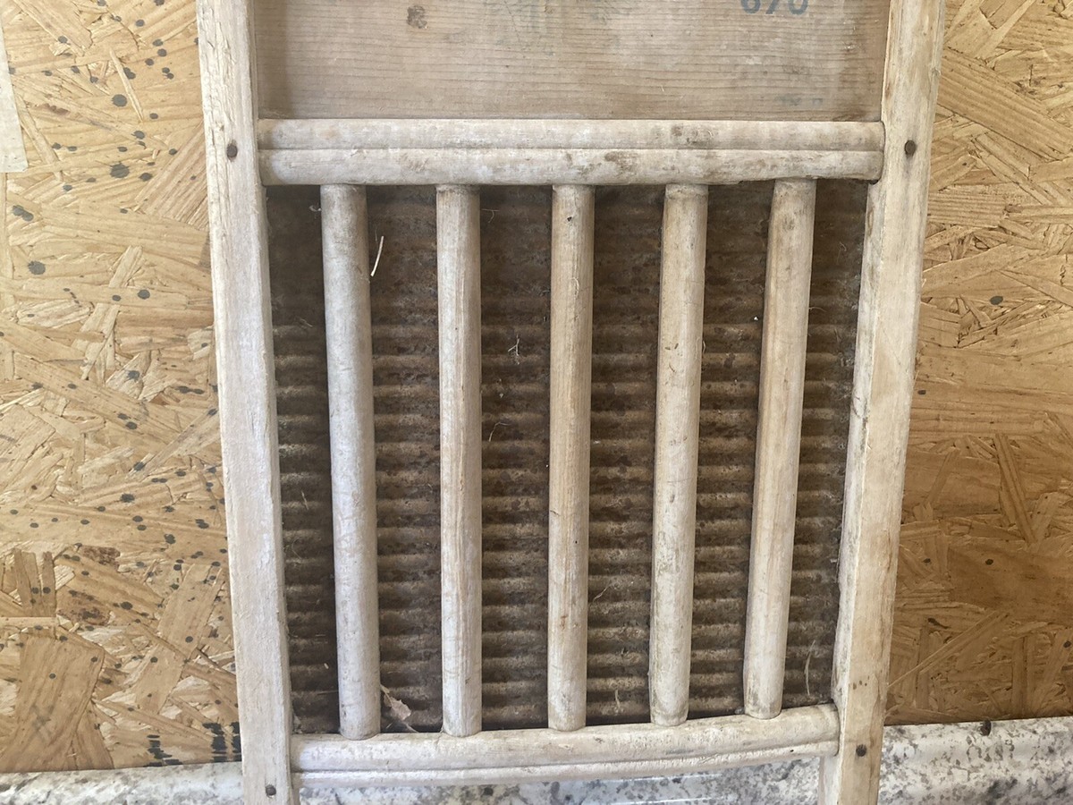 Vintage Antique Washboard Wash Board Laundry FEDERAL NO. 670