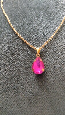  vergoldete Halskette mit einem simulierten rosa Rubin Edelstein
