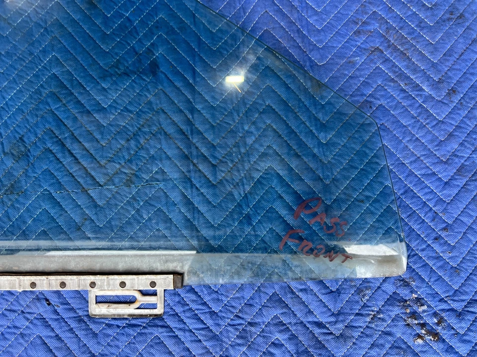 1989 - 1995 年沃尔沃 740 940 轿车前乘客右手门窗玻璃原始设备制造商 #3854EM — 第 2/4 张图片