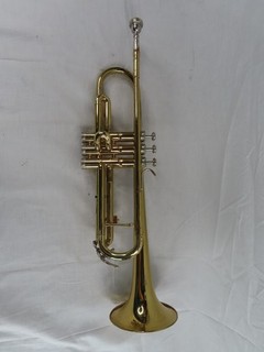 PREOWNED TRUMPET Holton 972499 Made In USA W/ Carrying Case