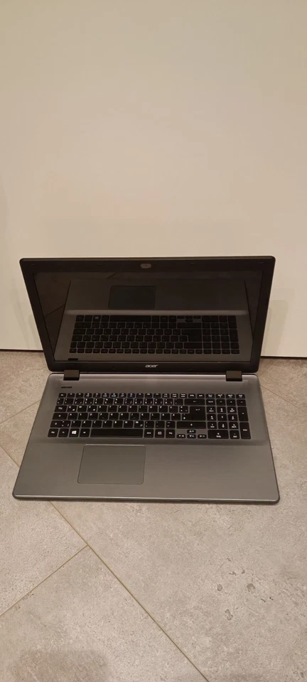Acer Aspire E5-771G 17 Zoll Core i5 - 1TB HDD -12 GB RAM Notebook Laptop - Bild 2 von 4