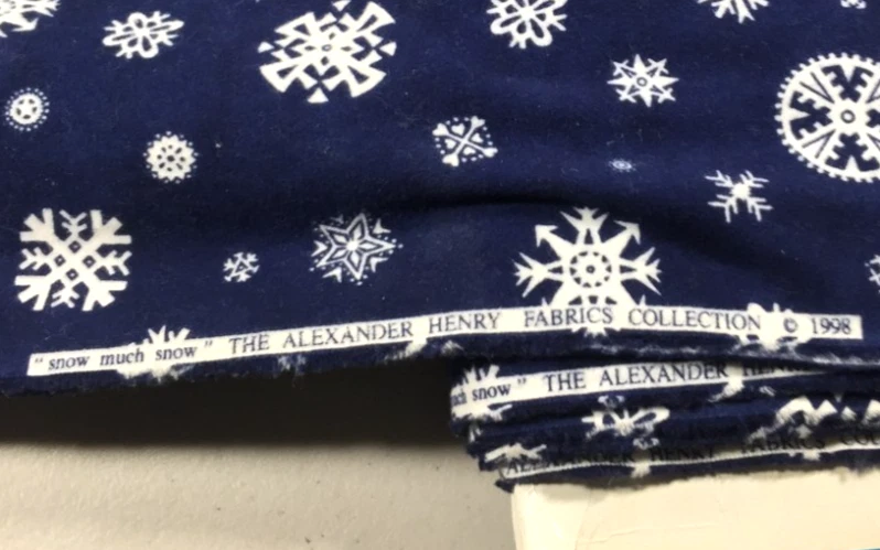 SNOW MUCH SNOW FLANNEL BY ALEXANDER HENRY 4+ yards 1998 - 100% COTTON FABRIC - Image 3 of 4