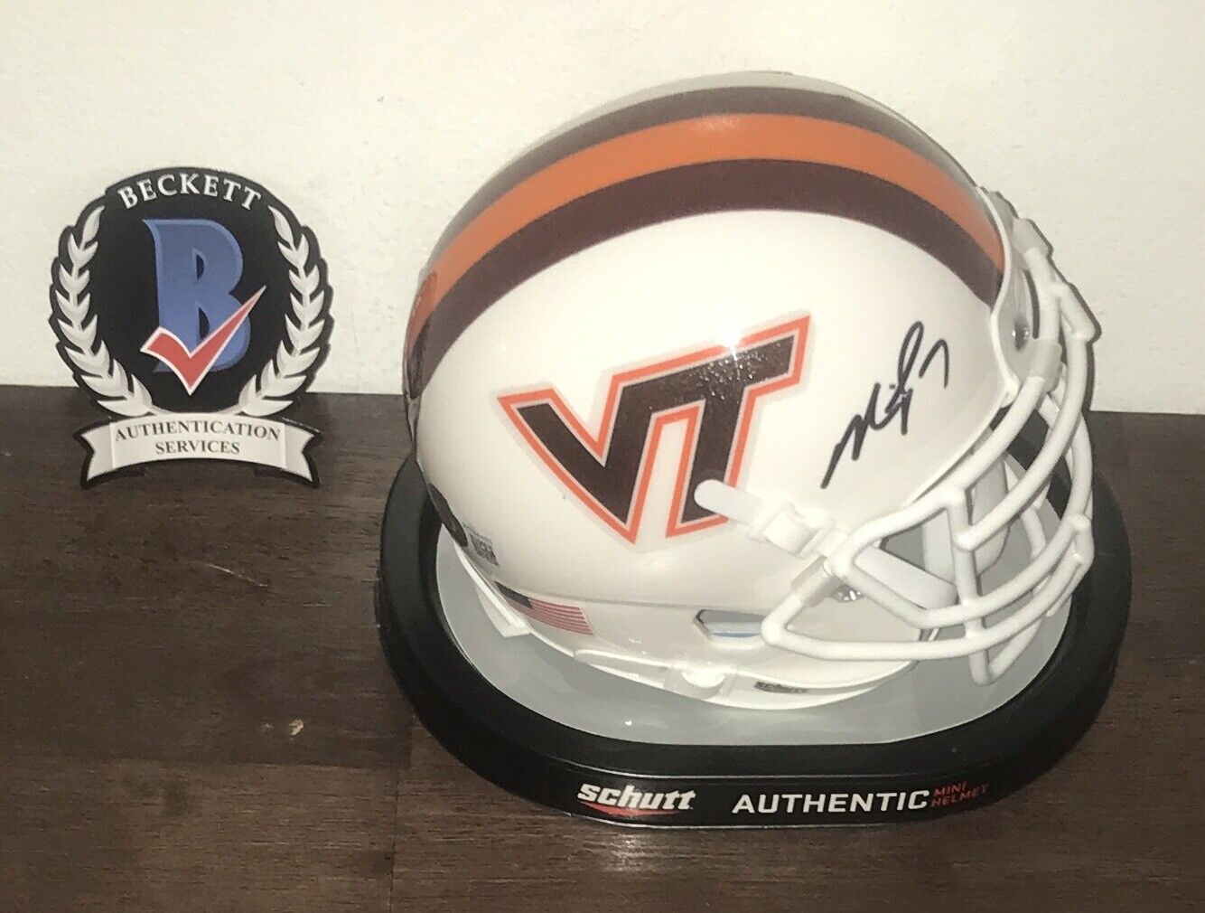 Picture 1 of 1