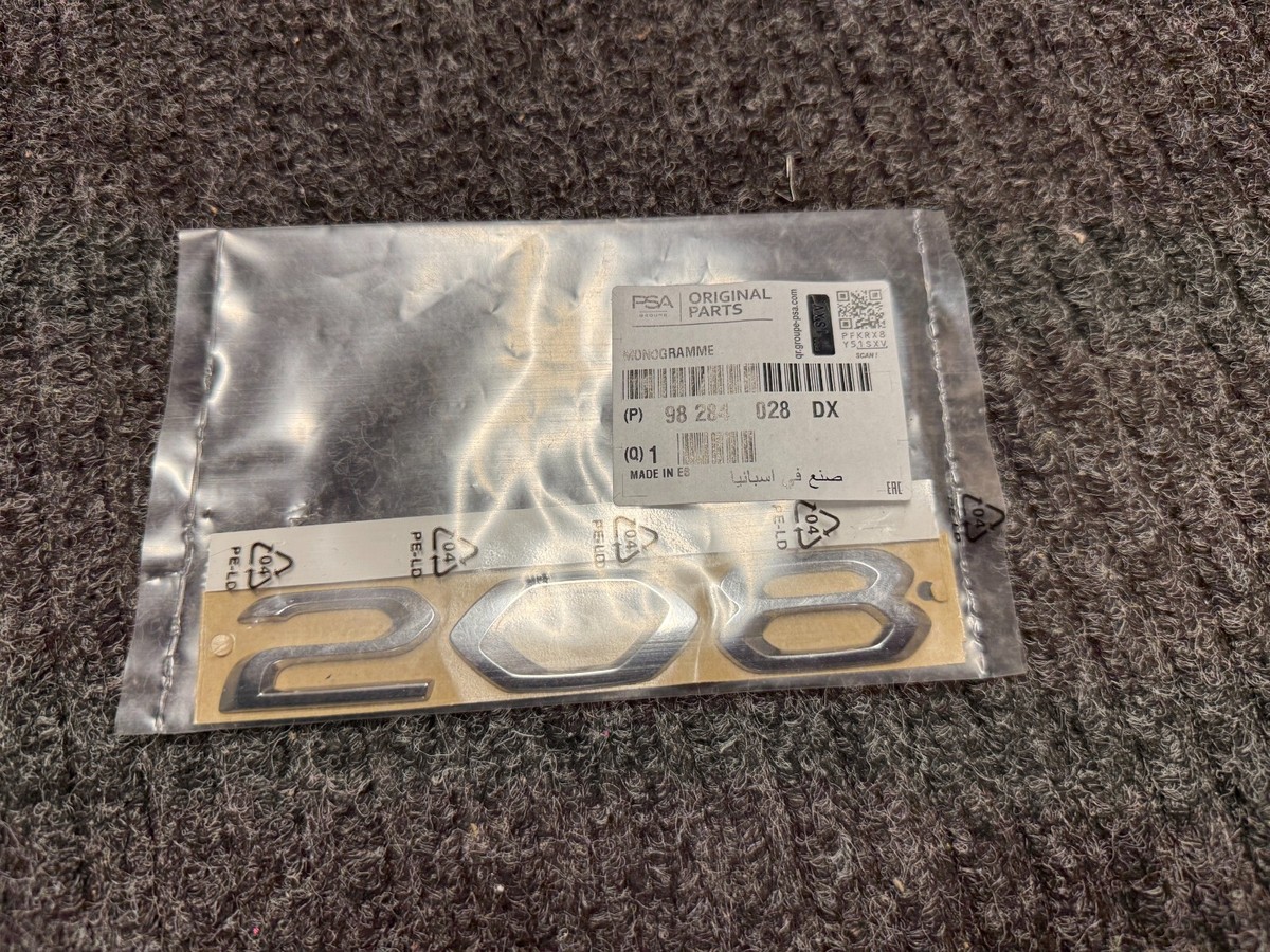 back number バッチ PEUGEOT 208 MK2 P21 98284028DX Original New Logo Badge