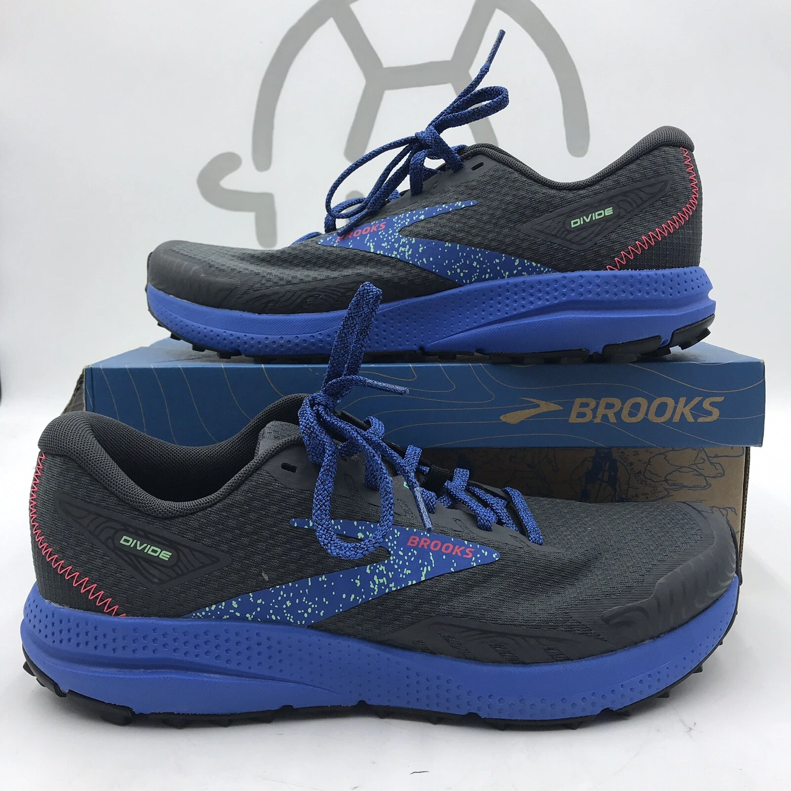 Men's Light Trail Divide 4 Runner
Opens in a new window or tab