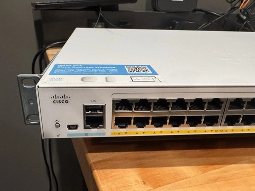 Commutateur Gigabit Ethernet PoE 48 ports Cisco CBS250-48P-4G 48 ports - Photo 2/4