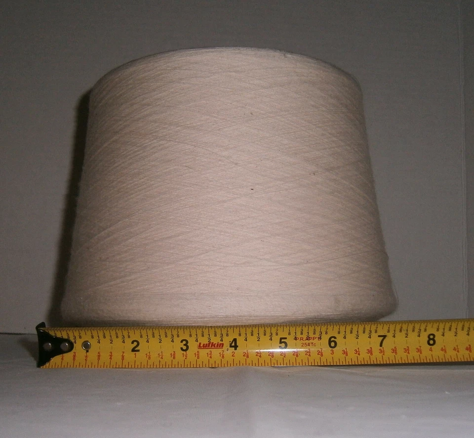 Carrete Super Talla CM30 Hilo Marfil 100% Algodón Foto 3 de 4