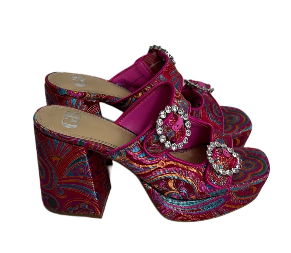 Zapatos de mujer Giani Bini con tachuelas decorativas de diamantes talla 6,5 diseño de color rosa cachemir Foto 3 de 4