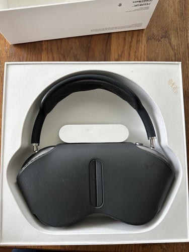 AirPods Pro max for parts a2096 lightning