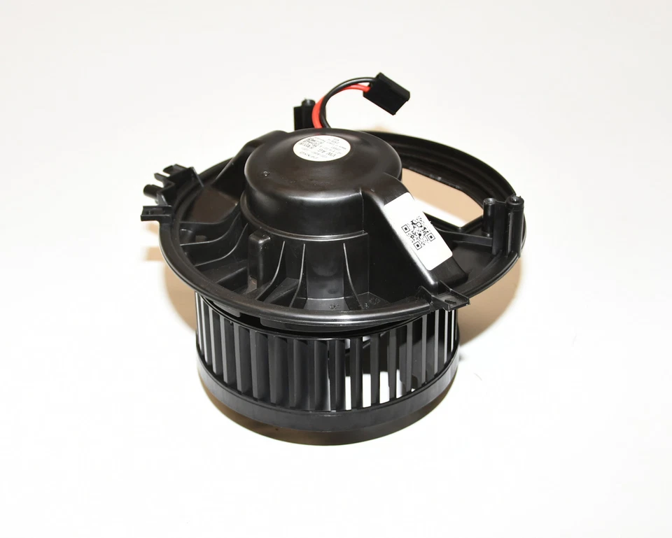 Heizungsgebläse Gebläsemotor Lüftung Heizung  3Q1819021A Passat Variant 3G  - Bild 2 von 4