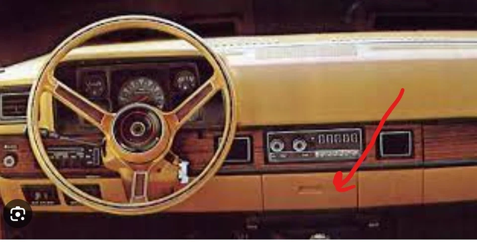 Nuevo de Lote Antiguo Dodge Omni Plymouth Horizon TC3 1978-82 Panel de Tablero Bandeja de Cenizas Placa Frontal Mopar Foto 2 de 4