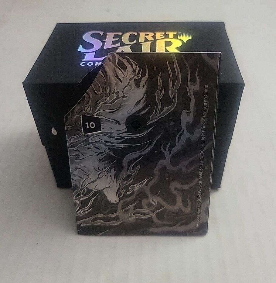 Secret Lair Raining Cats & Dogs Deck Box, Foil Life Counter Secret Lair Raining Cats & Dogs Deck Box, Foil Life Counter