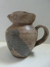 CHRIS SANDERS 1973 AUSTRALIAN POTTERY CERAMIC MILK JUG HAND PAINTED CREAMER