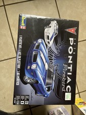 REVELL 1970 PONTIAC FIREBIRD MODEL CAR KIT 1:24 Scale plastic RMX85-4489