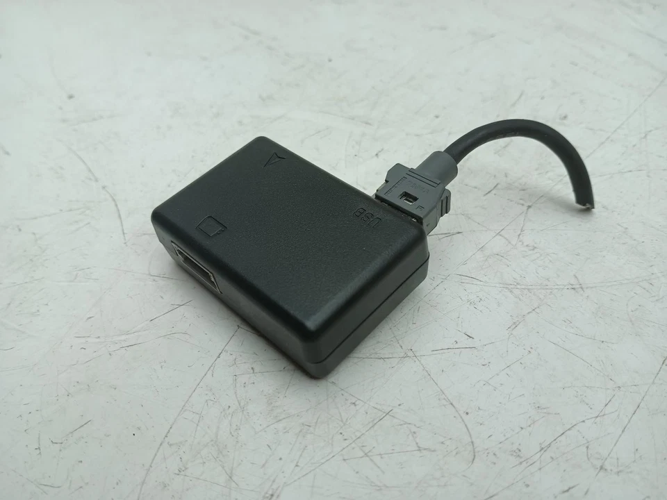 TOYOTA AYGO NAVIGATION MODULE USB ECU PZ41C90330 MK2 2014 - 2022 - Image 3 of 4