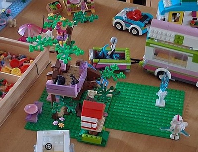 Lego Friends Set 3065- Olivias Baumhaus- gebraucht, mit Anleitung, sauber