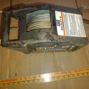 3M DBI-SALA Salalift II 8102001 Confined Space System 60 FT Winch & handle & bag