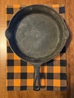 Erie Cast Iron Skillet. Pre-Griswold. #8 704B 10 Inches