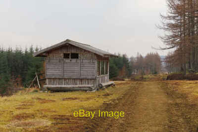 Photo 6x4 Abandoned Hut Leids Hill No doubt the hut had something to do w c2022