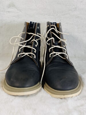 Dr. Martens Chester Air Wair Unisex Boots Shoes Men display picture 1