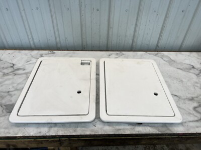 91 Chris Craft Crowne 252 Boot Rechteckige Klappen Deckel Türen